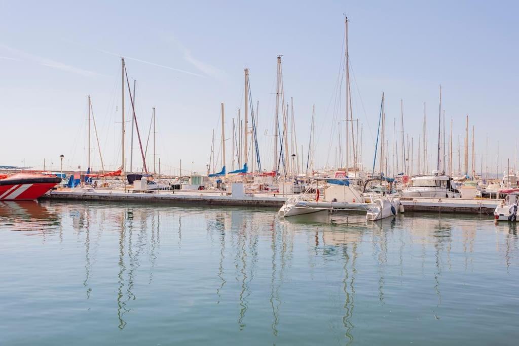 Faro Puerto 埃斯特波纳 外观 照片
